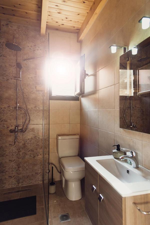Burnelia Vacation House Лефкими Екстериор снимка