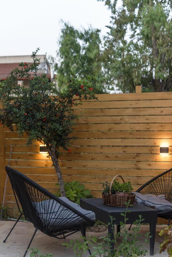 Burnelia Vacation House Лефкими Екстериор снимка